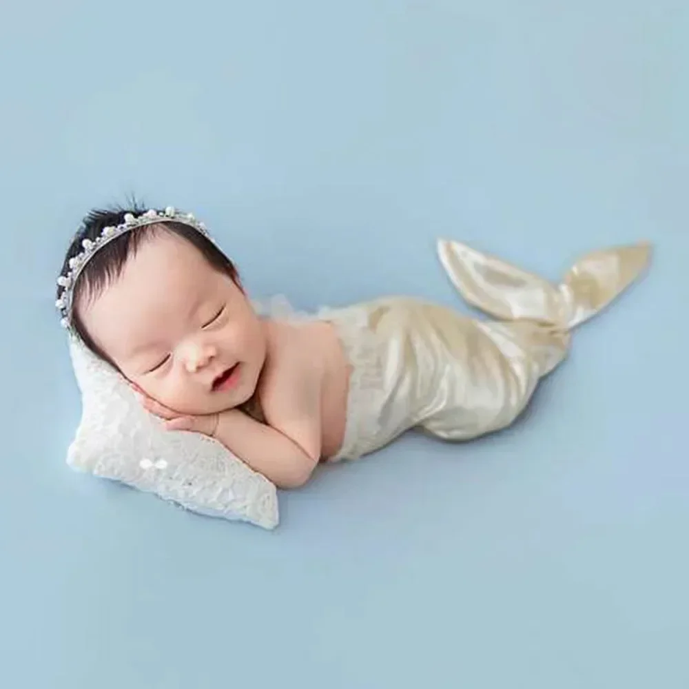 

Neonatal Full Moon Cinema Art Photography Full Moon Baby Photography Suit Mermaid Shaped Bodysuit with Headwear Set 신생아