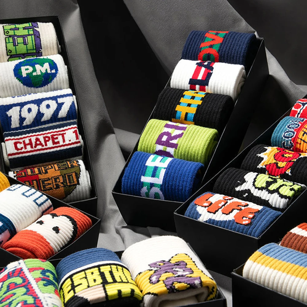 New Men Fashion Fun Socks 5Pairs Harajuku Unisex Basketball Hip Hop Happy Skateboard Cool Girl Sports Crew Cartoon Pattern Socks