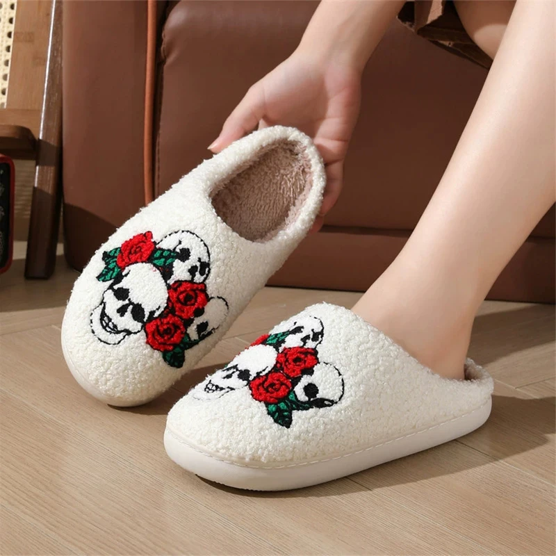 Halloween Bat Pattern Fur Slippers Women Slip On Keep Warm Home Slippers Woman Closed Toe Non Slip Indoor Cotton Slides Lady