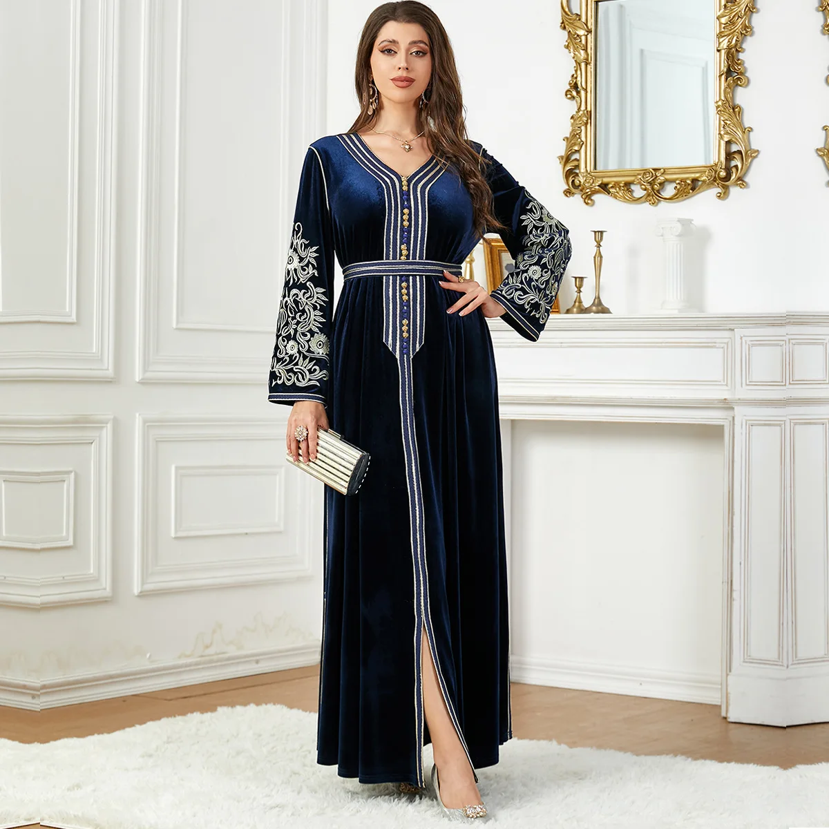 Muslim Velvet Dress Dubai Embroiled Beaded Long Dress For Party Arab Women's Evening Dress Red Black V-neck Abaya For Women