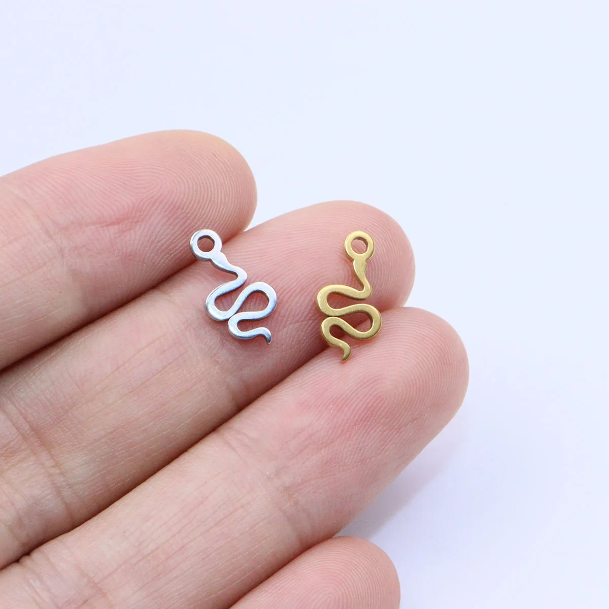 

10pcs 12mm Stainless Steel Mini Snake Jewelry Charms Pendant DIY Handcraft Waterproof Antiallergic