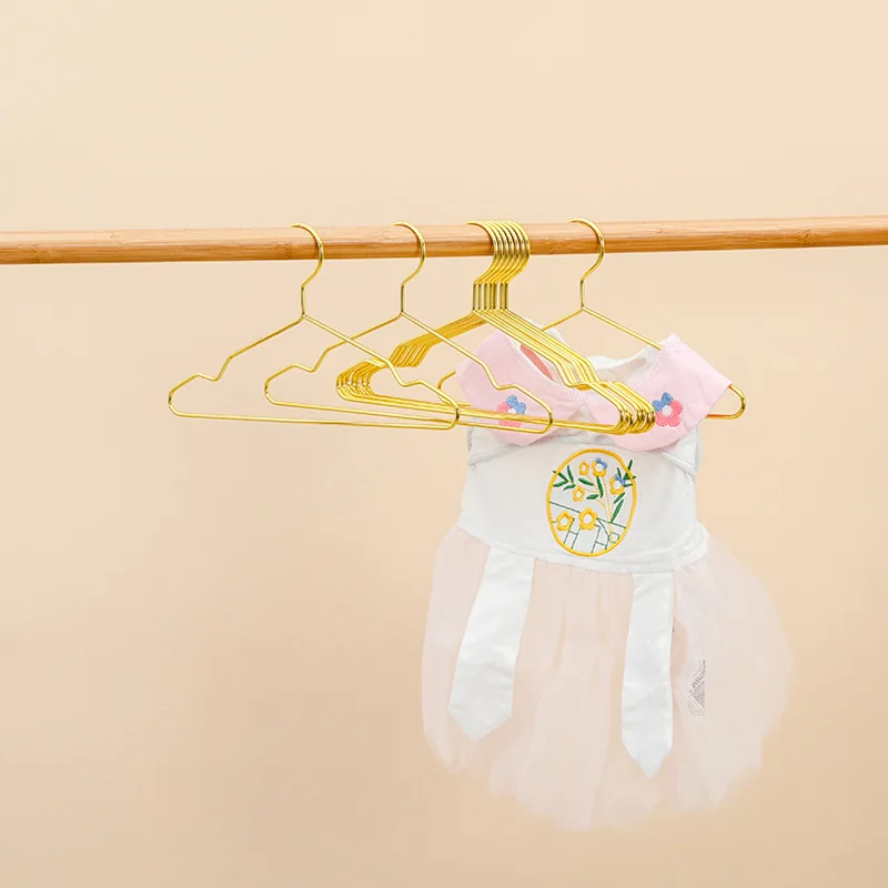 https://ae01.alicdn.com/kf/S1d9d6008007d4bbc869baedbb8cd44717/10pcs-Set-Space-Saving-Hangers-Kids-Clothes-Hanger-Racks-Display-Hangers-Metal-Children-Coats-Hanger-Baby.jpg