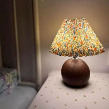 Pleated LED Table Lamp 1