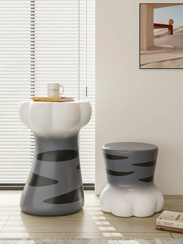 

several large floor to ceiling decorations, stools, living rooms, bedrooms, soft decorations, housewarming and moving gifts