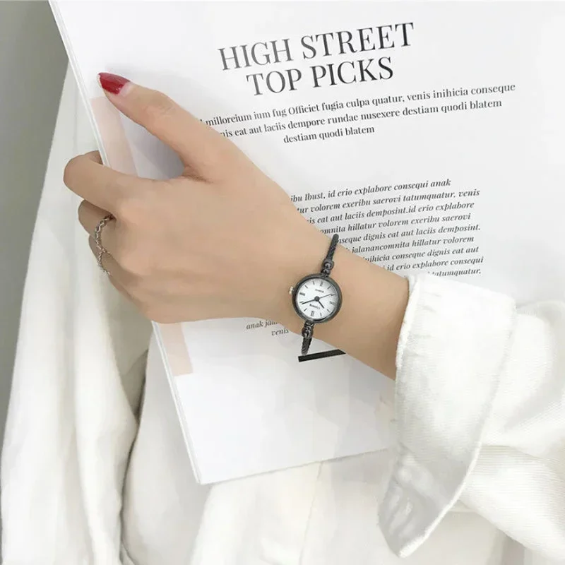 Luxury Fashion Gold Bangle Bracelet Women Watches Stainless Steel Retro Ladies Quartz Wristwatches Ulzzang Brand Small Clock 2