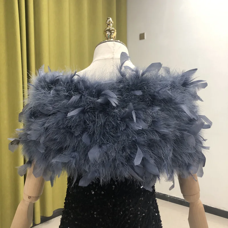 Eleganter Türkei-Schal mit echten Straußenfedern – weicher, leichter und stilvoller, flauschiger Wickeltuch als Partygeschenk für Frauen – Detail 2