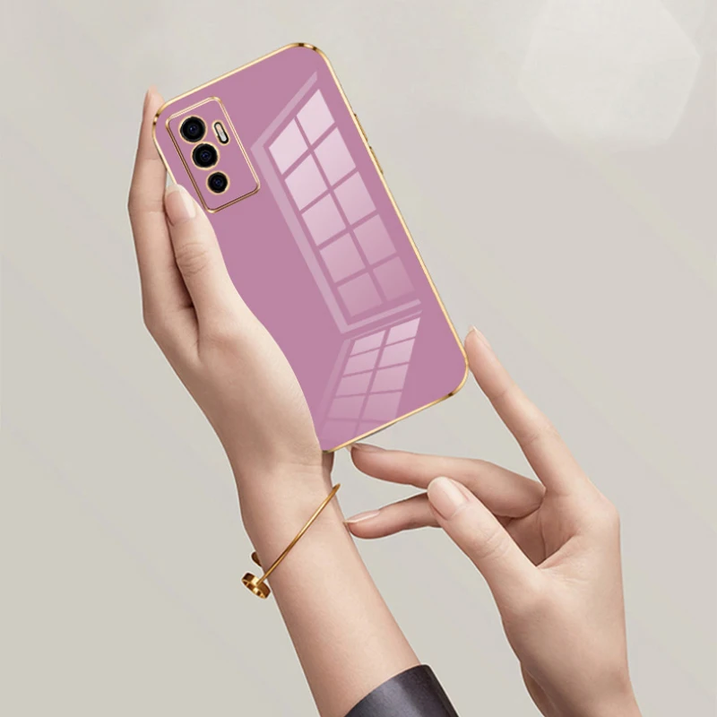 Luxury Square Plating Shockproof Phone Case - Elegant and Durable Design