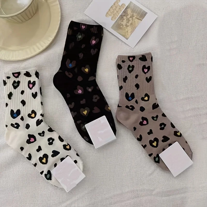 

3 Pairs of Caring Leopard Print Socks, Comfortable and Cute Women's Medium Length Socks