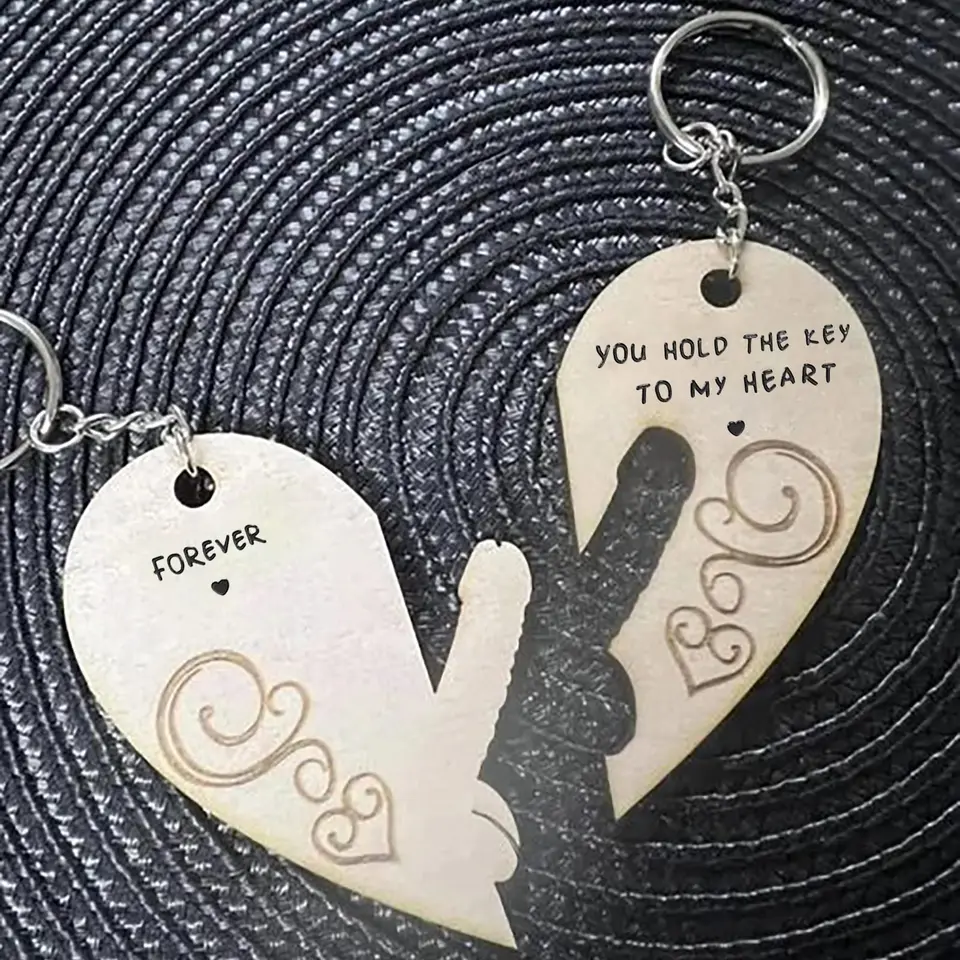 Coppia Portachiavi San Valentino Con Incisione 'L'ingrediente Segreto è Sempre L'amore' - Portachiavi In Acciaio Inossidabile, Regalo Anniversario Per Lui E Lei