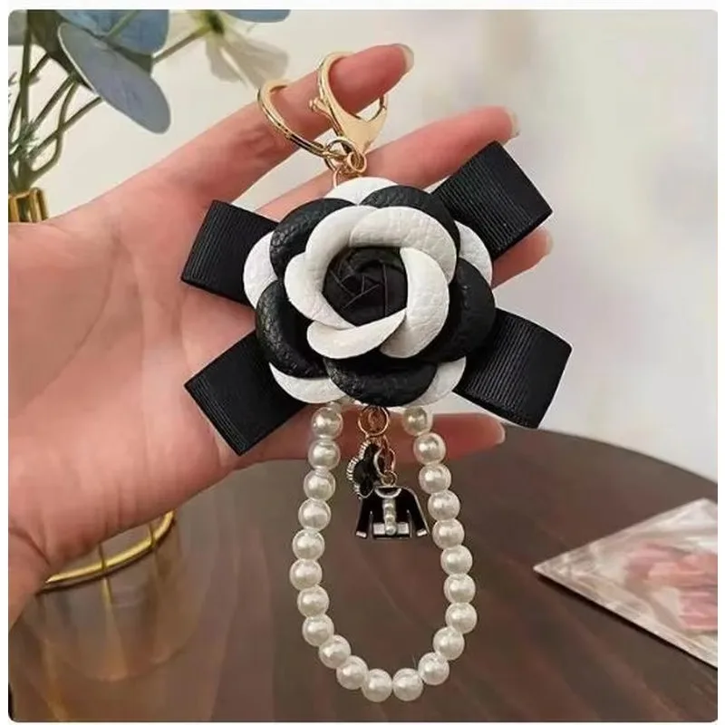 ●AAKAM● 25SS Flower Studded Leather Keyring Tooled Leather Sunflower Painted Keychain - Country Western