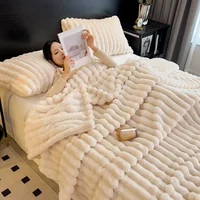 Nouvelles couvertures en peluche de lapin artificiel pour l'automne, couvertures chaudes pour lits, couvertures en polaire corail douces pour canapé, draps de lit confortables et épais 5