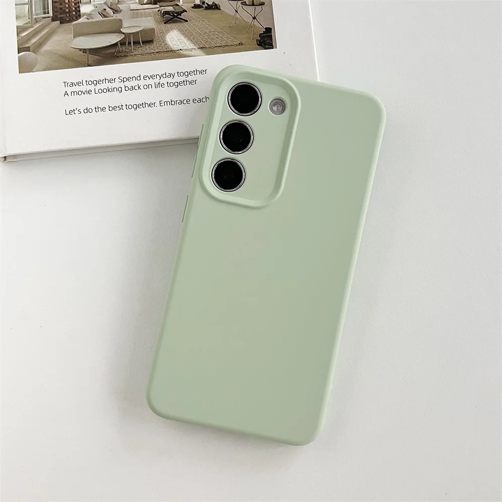 Luxury Liquid Silicone Solid Color Soft Case with Lens Protection and Shockproof Cover