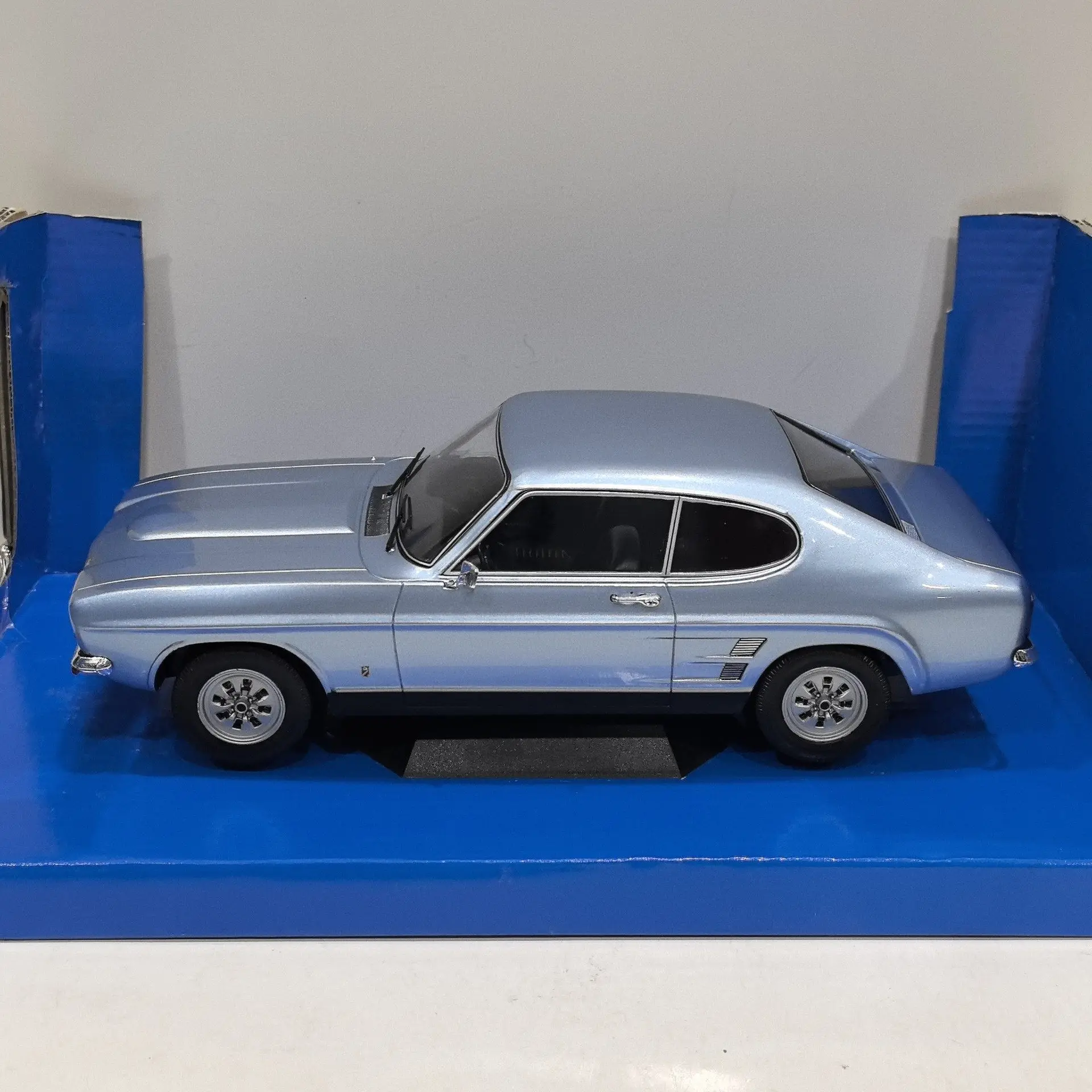 다이캐스트 MCG 1/18 스케일 카프리 MK I 1973 E1 합금 자동차 모델