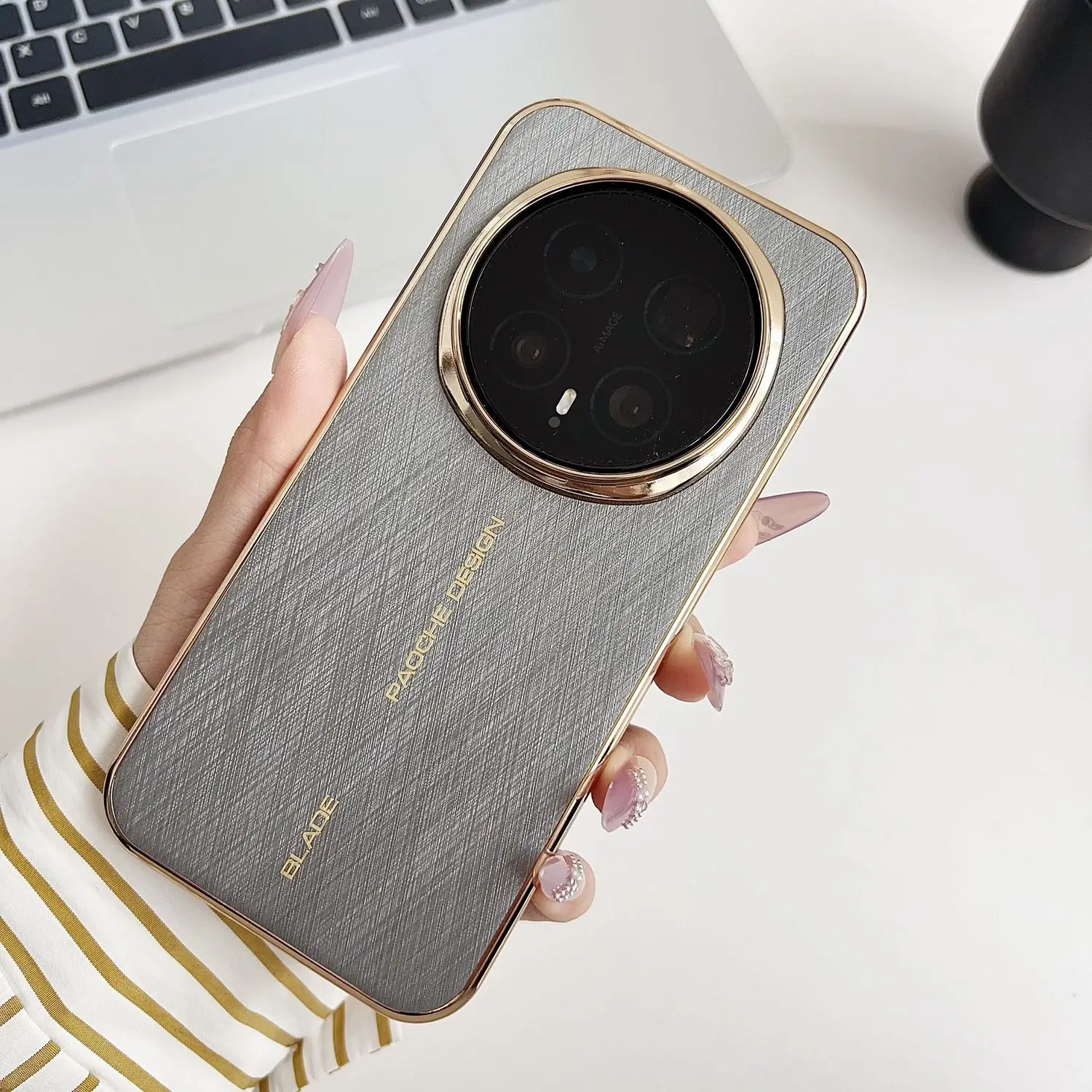 Luxurious Gold-Patterned Anti-Scratch Leather Phone Case with Shockproof Bumper