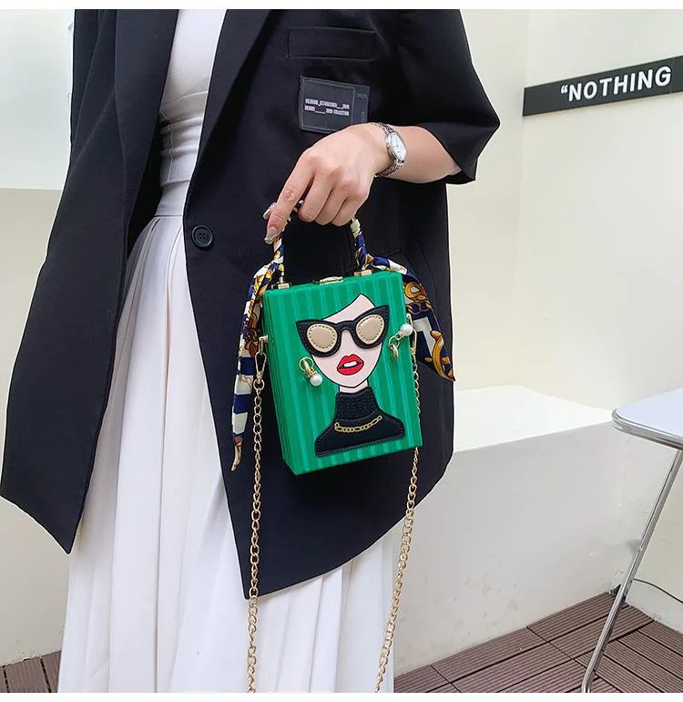 Damen Umhängetasche In Boxform Graffiti Retro Handytasche Kette_voghion.com