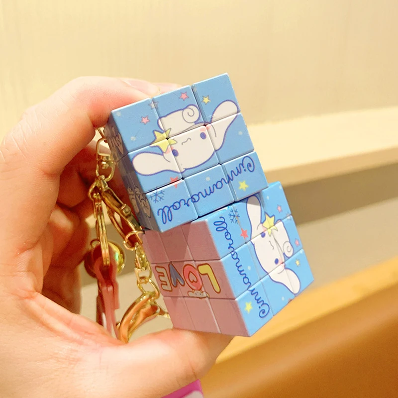 

Кубик Рубика Sanrio с подвеской, миниатюрный брелок в виде кубика руomi, Hello Kitty, коричная цепочка для ключей, игрушка-пазл для сумок с орнаментом, подарок для девушек