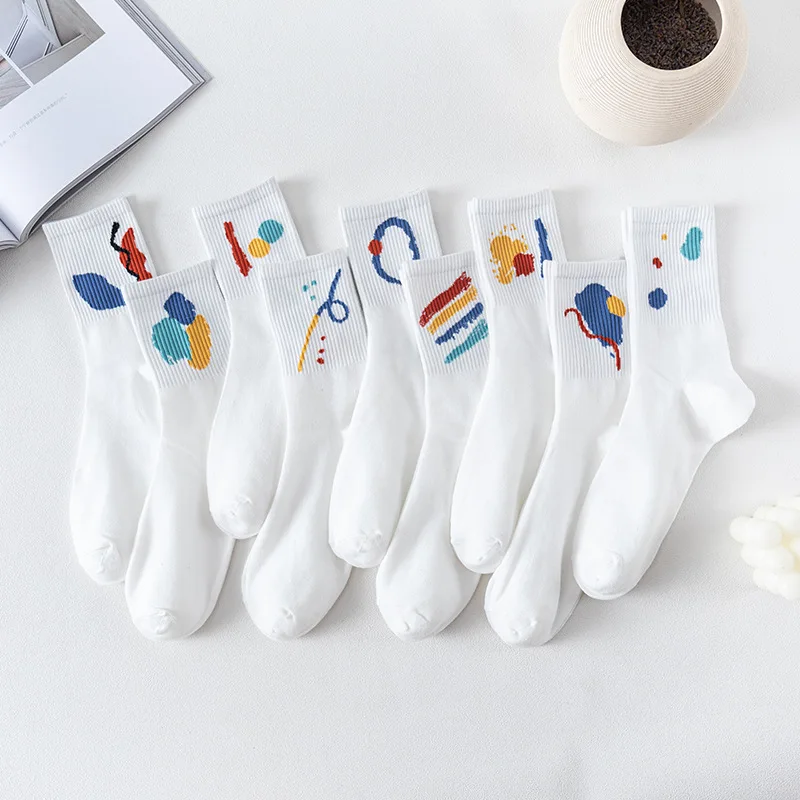 

Spring and summer white basketball socks splash-ink graffiti tide sports birthday system mid-tube couple socks