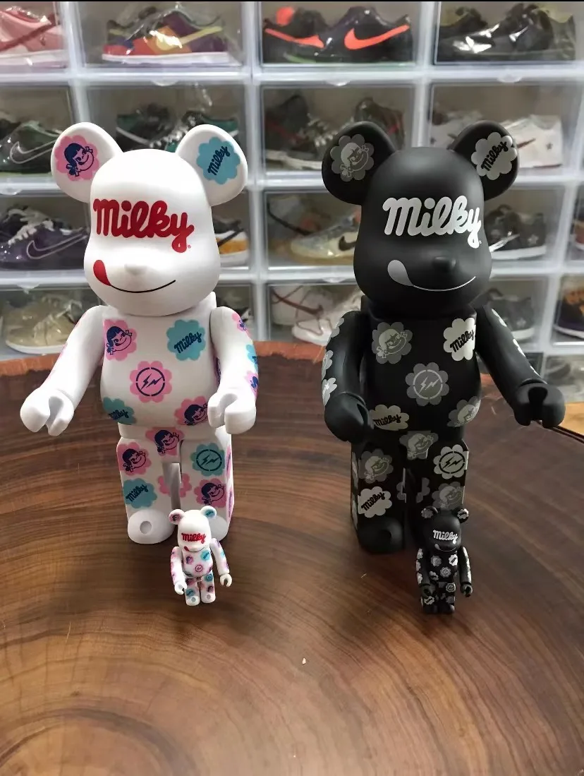 

Bearbrick violent bear building block bear joint milk girl lucky doll hand-run small ornaments around