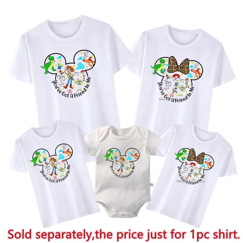 thumbnail image 1 of Nuevas camisetas familiares a juego de Disney Toy Story Mickey Minnie Divertidas camisetas para las vacaciones familiares en Disneyland con el texto "Tienes un amigo en mí", 1 of 5