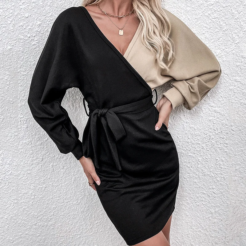 

Autumn European and American 2021 New Two-color Spell Receiving Waist A-line Skirt Long-sleeved V-neck Fresh Lace Dress Women