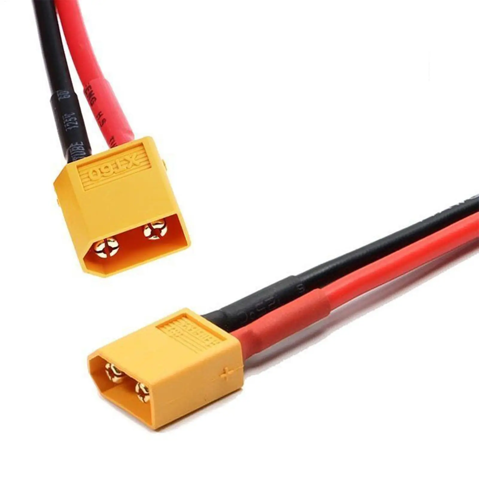 Détail du câble XT60 mâle femelle 10cm 16AWG utilisé pour batterie de drone