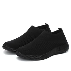 Women's Breathable Mesh Outdoor Sneakers - 39 (Black)