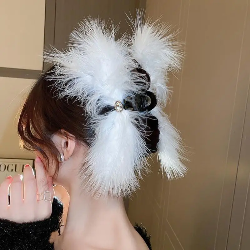 

Vintage Hair Clip with Feather Decor Shinning Hair Clip for Women Ponytail Hair Delicate Jaw Clip for Women