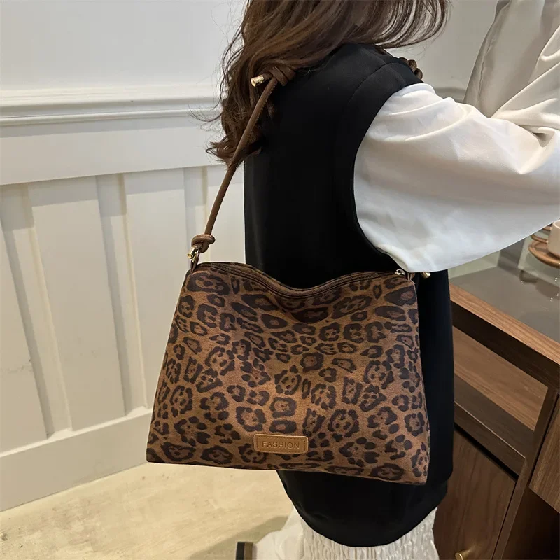 2-in-1 clear top handle bag + insert | leopard