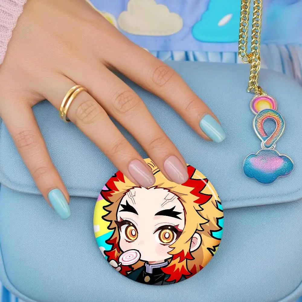 Cartoon Kyojuro Rengoku Foto-Broschen Kreative Runde Anstecknadeln Geschenke Pins 32/44/58mm – Detail 7