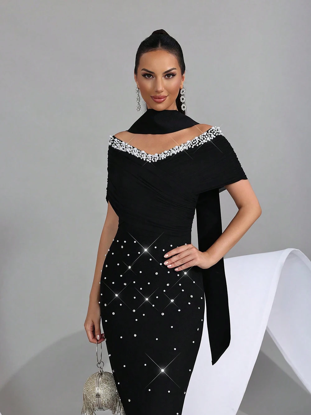 Back view with zipper closure