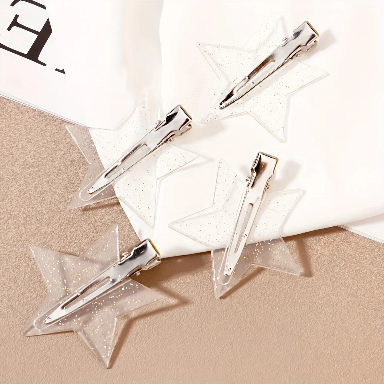 Star Shaped Fashion Hair Clip - Cute & Wrinkle-Free Women's Accessory