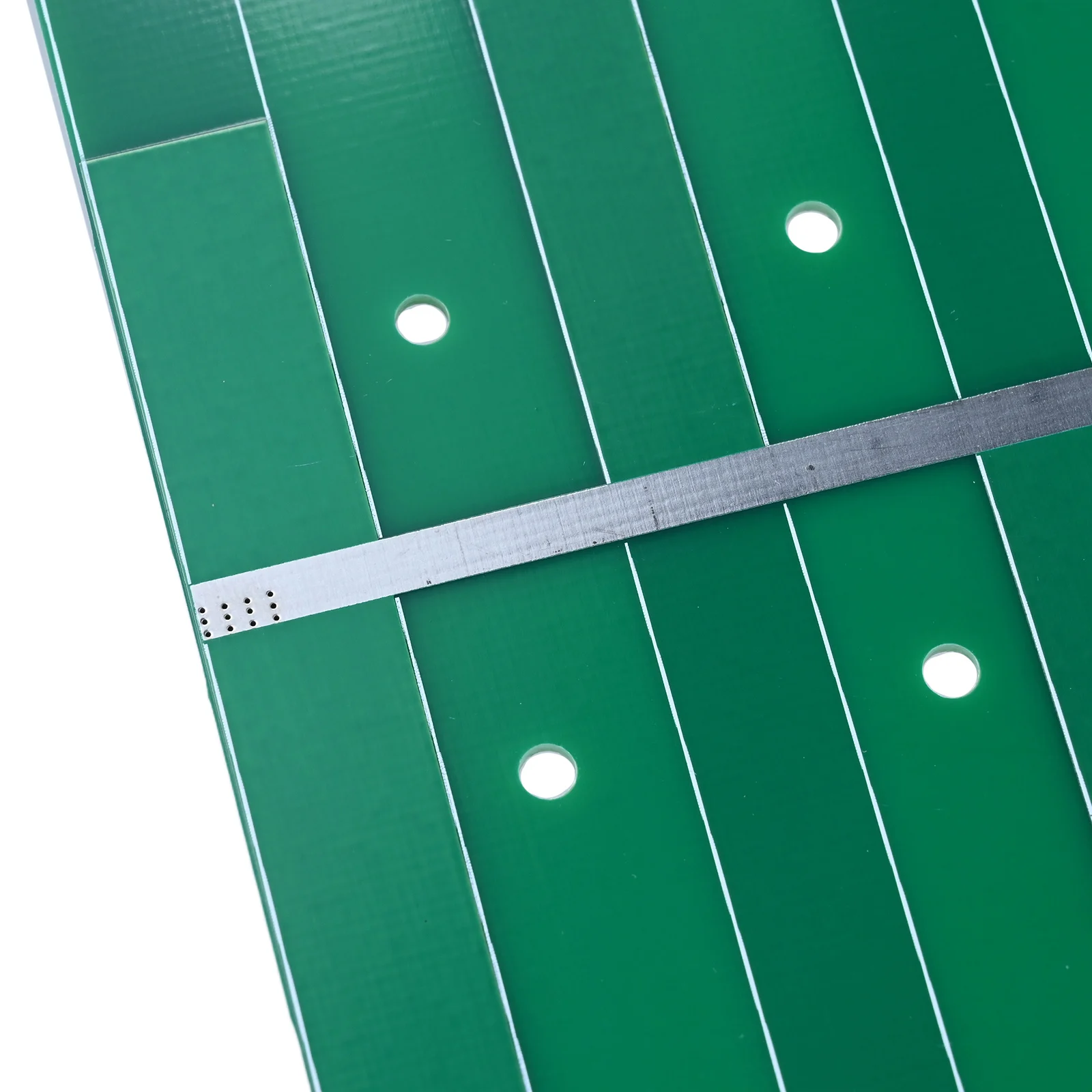 

ДБ UWB Wi-Fi записывающая периодическая антенна МГц линейная поляризационная антенна Усиление мощности широкий диапазон частот