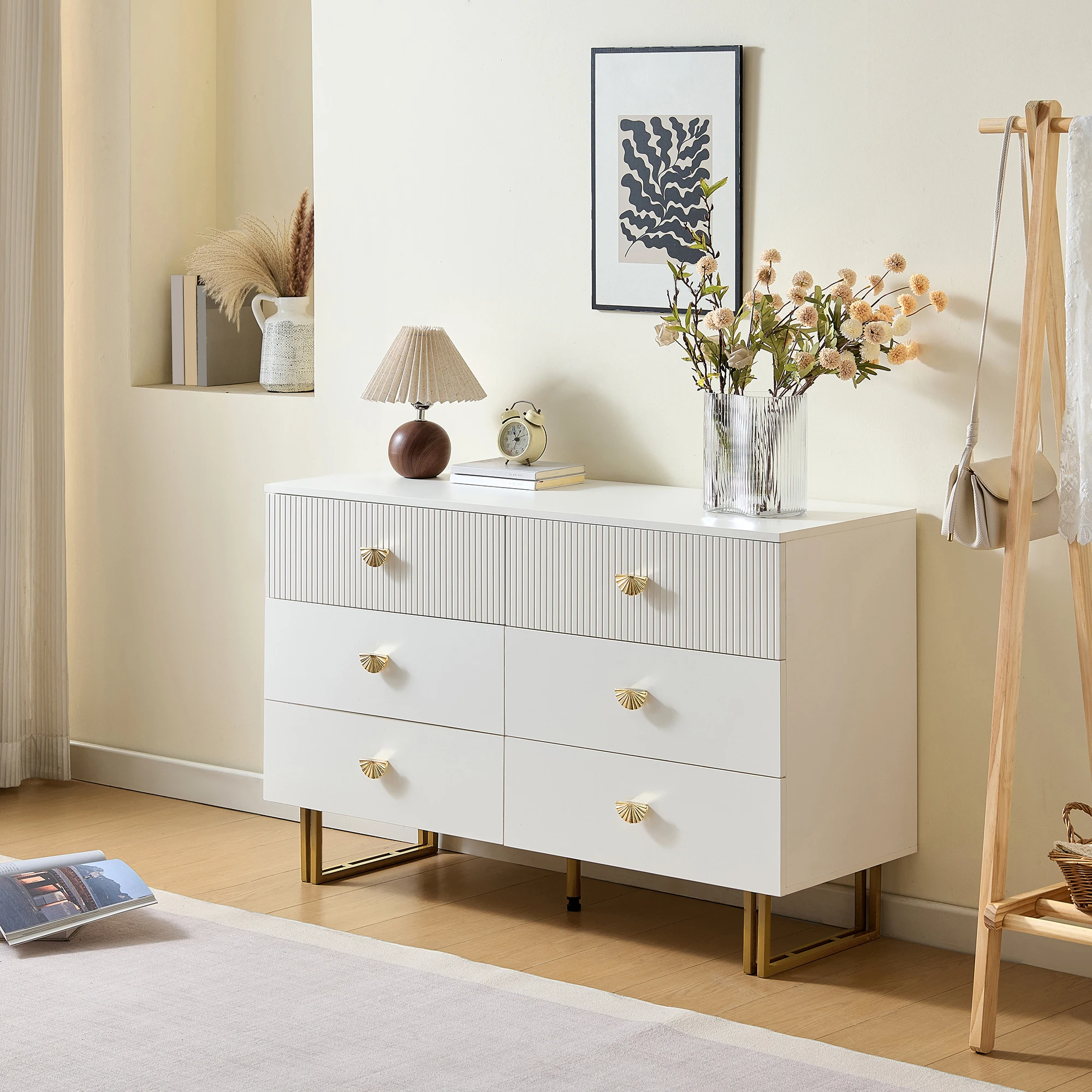 Modernes Sideboard mit 6 Schubladen in Weiß-Gold-Akzenten – elegantes Design aus MDF und Stahl, ideal für Schlafzimmer – Detail 10