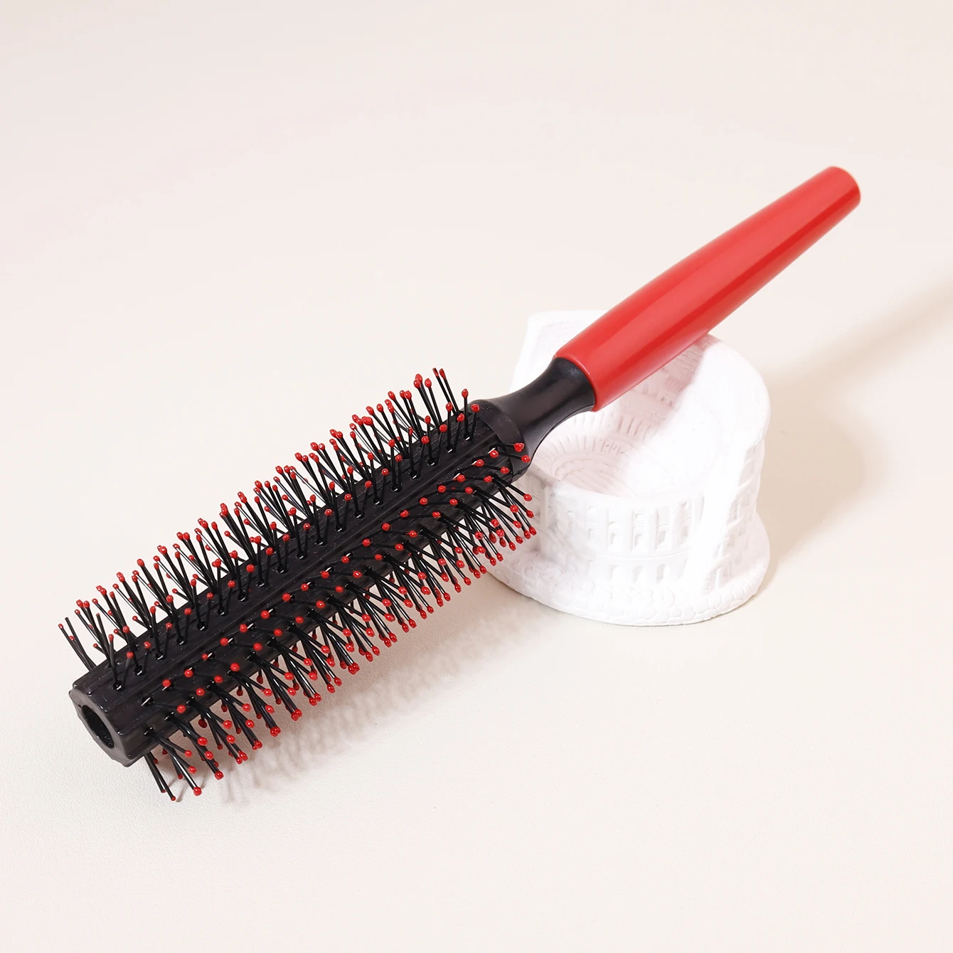 Hair Brush Quiff Roller Brush Non-Slip All Hair Brush Women Men Round Hair Brush Styles Rockabilly Real Hair Wigs 1Pc