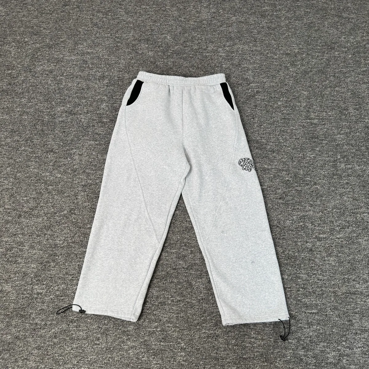 2025 High Street Mertra Tracksuit Set Embroidered Design Pullovers