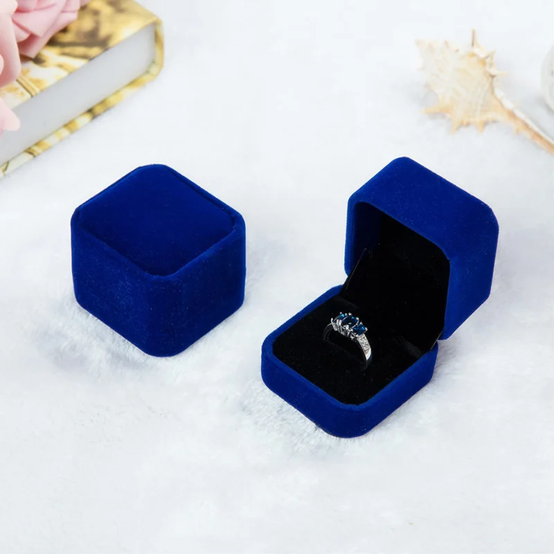 1PC 5cm Squre Velvet Case Ring Box Wedding Propose Jewelry Display Jewelry Accessories Valentine's Day Gifts Case