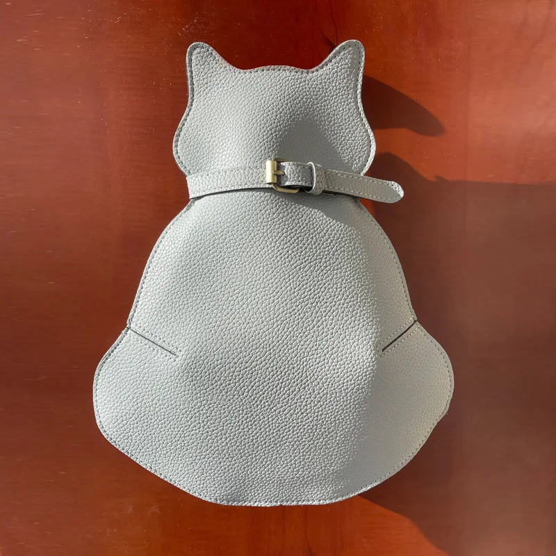 Fashion Cute Cat Leather Vintage Shoulder Bag Crossbody Bag on Shoulder Travel Sling Pack Casual Pack Chest Bag for Women
