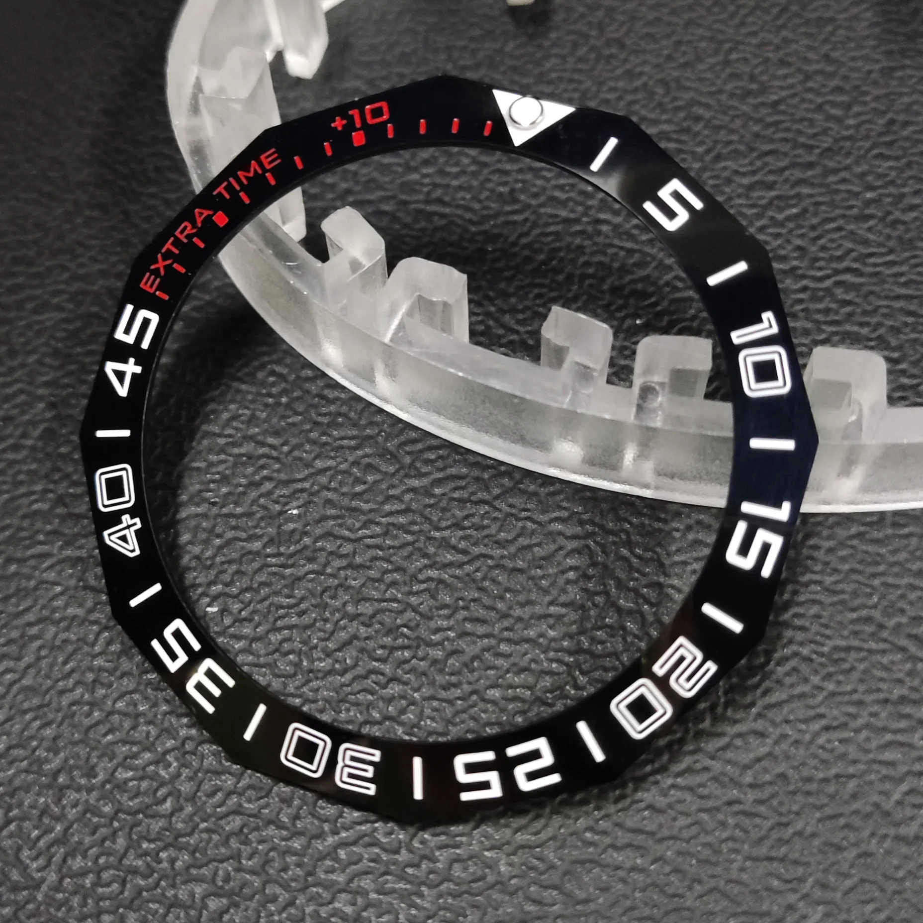 Sostituzione Dell'Inserto Della Lunetta In Ceramica Luminosa Inclinata Da 42.3*33.3Mm Dell'Orologio Automatico Tag Heuer Aquaracer Way201