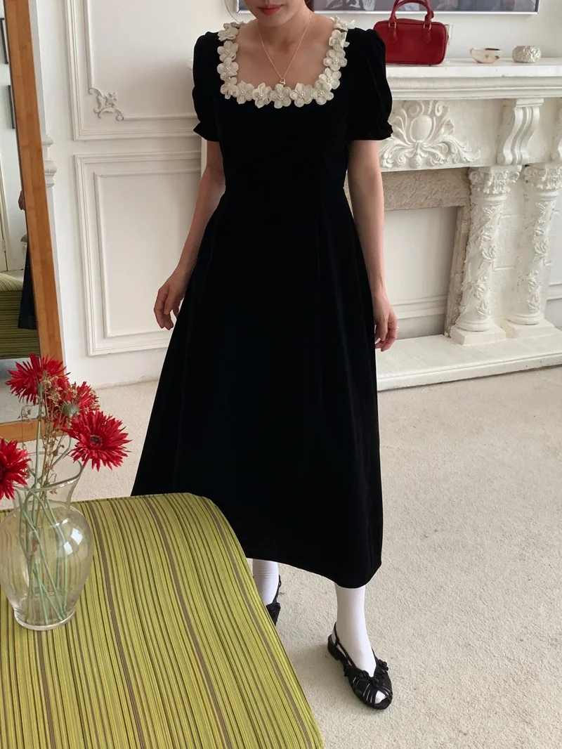 Autumn French Vintage Black Velvet Midi Dresses for Women Puff Sleeves Square Collar A-line Korean Fashion Vestido Mujer New