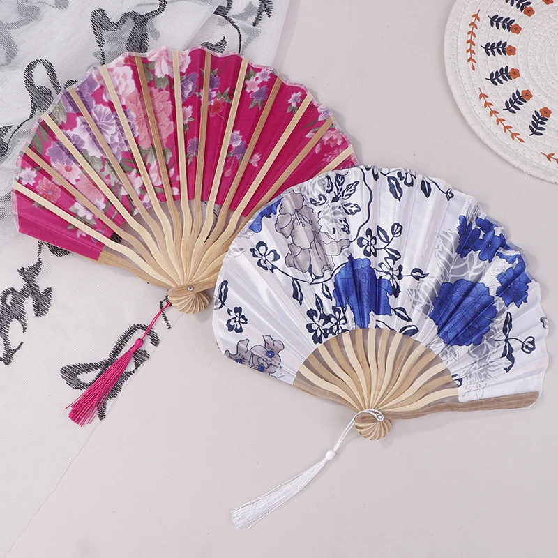 1Pc Japanese Style Shell Shaped Fan With Storage Bag Silk Cloth Bamboo Folding Fans Single-side Flower Curved Fanbone Hand Fan