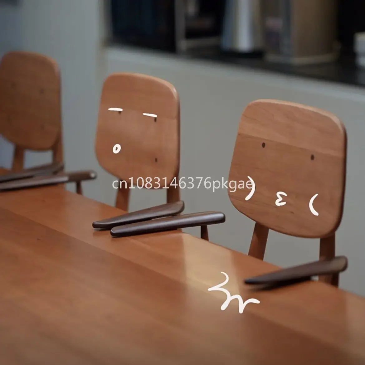 심플한 캐주얼 안락 의자, 단단한 나무 등받이 책상, 걸이 가능 테이블 의자 가구 심플한 캐주얼 안락 의자, 단단한 나무 등받이 책상, 걸이 가능 테이블 의자 가구