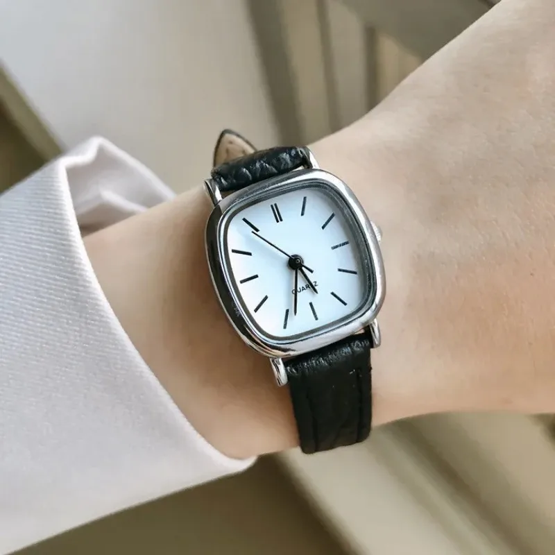 Women Couple Quartz Wristwatch
