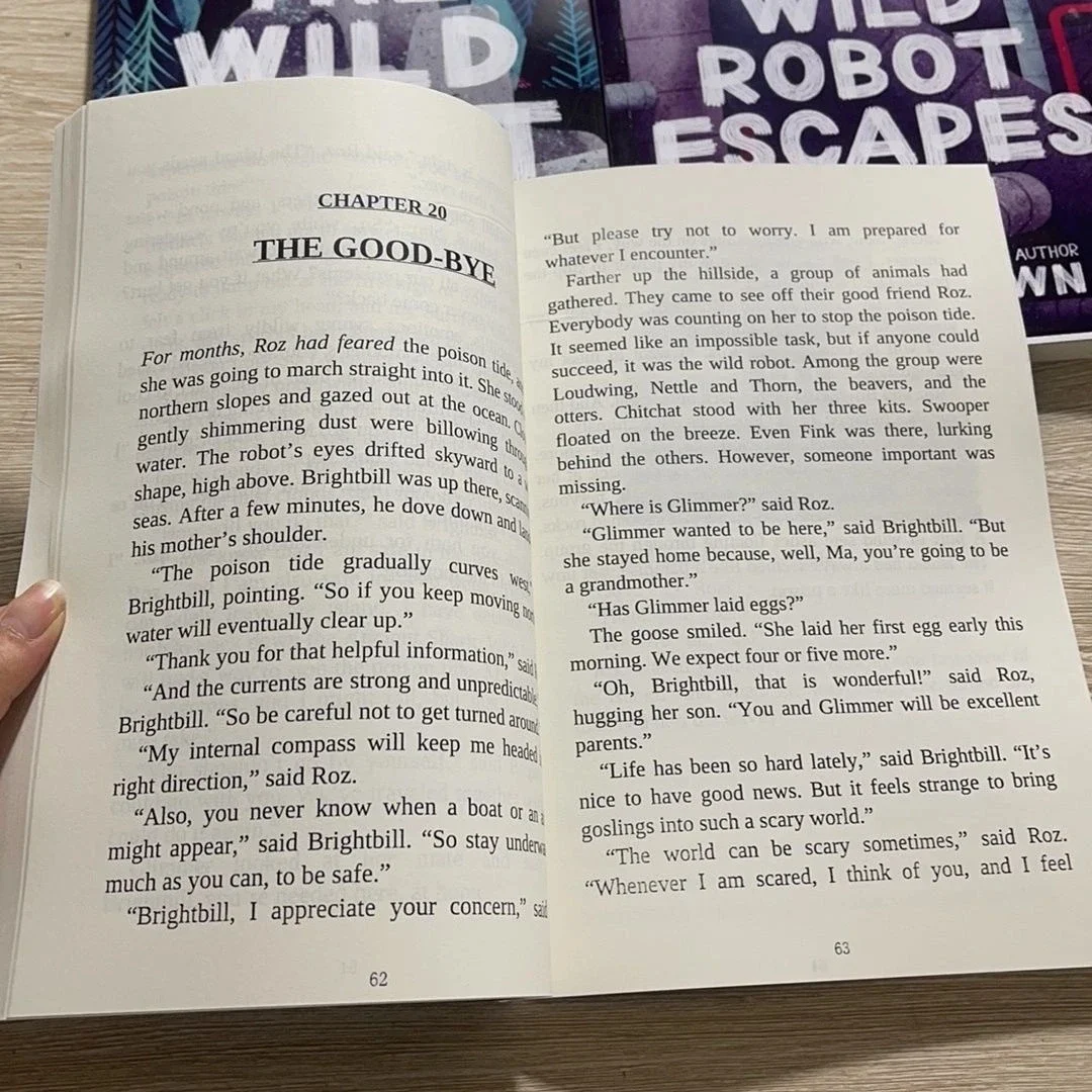 3 libriIl robot selvaggio di Peter Brown Libro in brossura in inglese - immagine 4