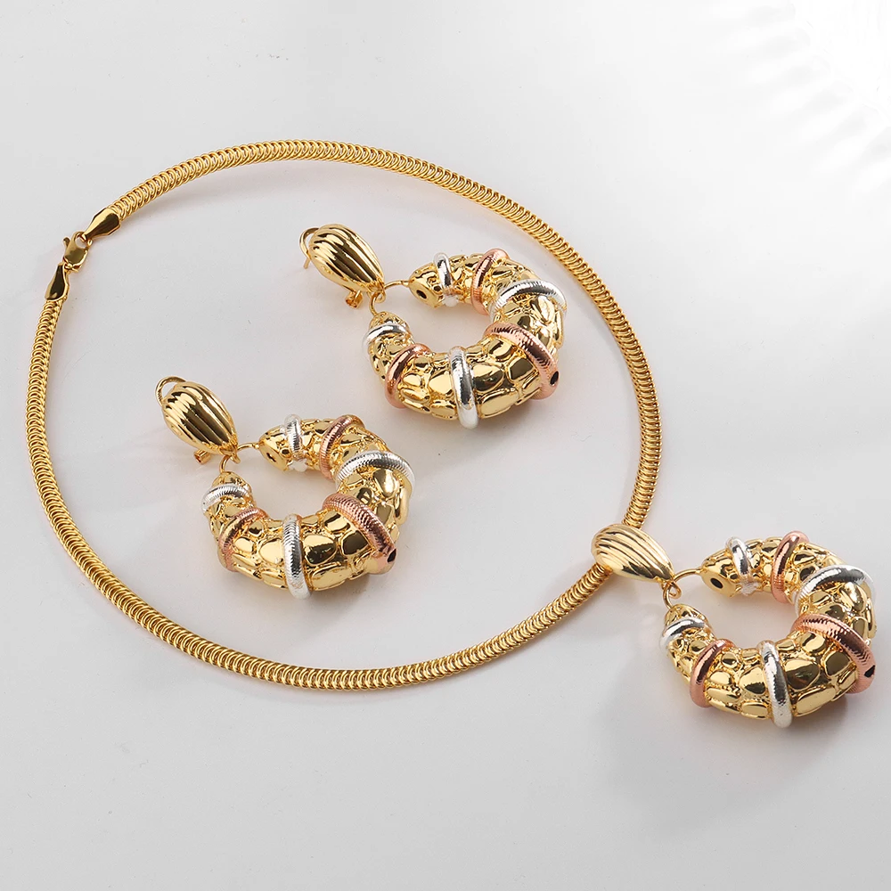 Luxury Quality Jewelry Set For Women Necklace and Pendant Flower