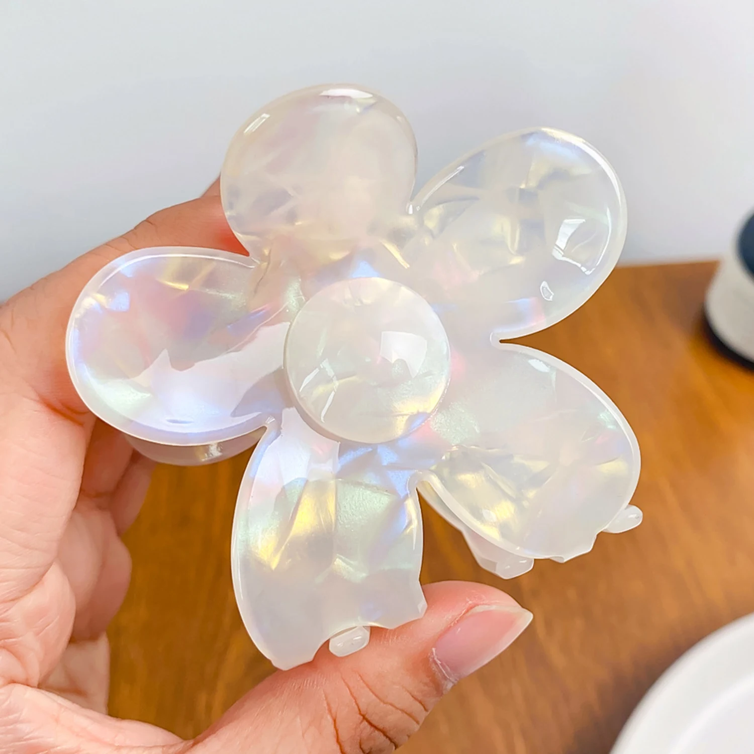 

Mermaid Color Flower Shape Hair Claw Hairpin PVC Ponytail Holder Hair Clips For Women Shark Clip Bath Makeup Hair Accessories