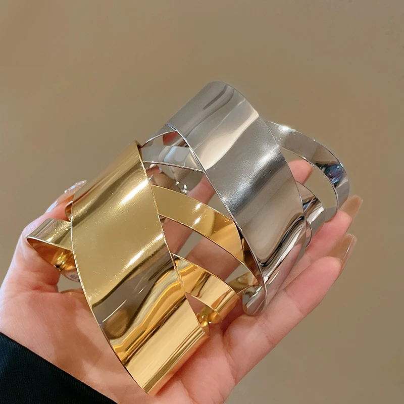 Geometric Alloy Bracelet for Women - Image 2