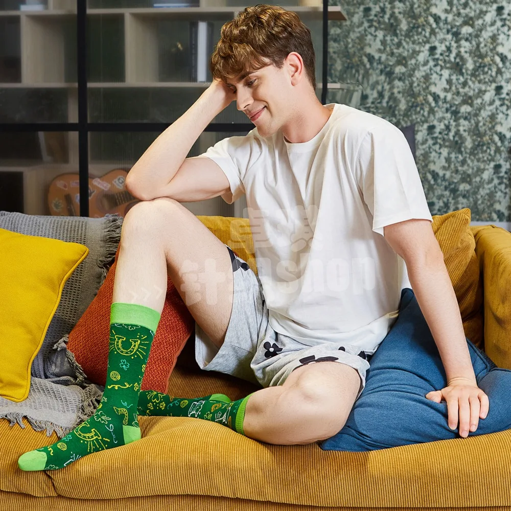 2024 Men\'s Latest Design Middle tube Socks Autumn Socks Quality Business Geometric Lattice Colorful Mens Cotton Socks