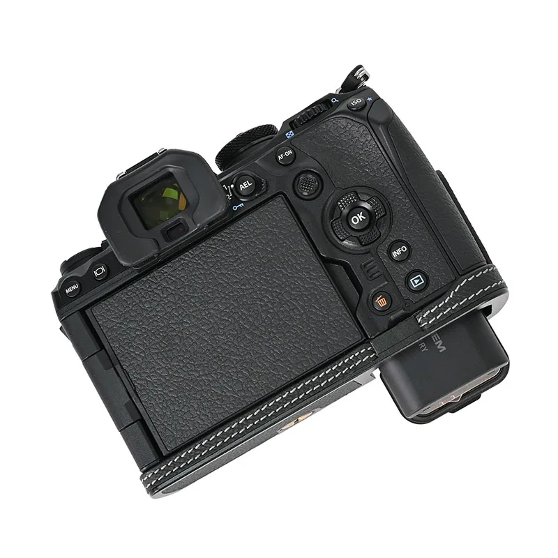 ★ OLYMPUS M-1 (革ケース付) + ★M-SYSTEM 広角28mm Handmade Genuine Leather Half Camera Case with Alloy Base