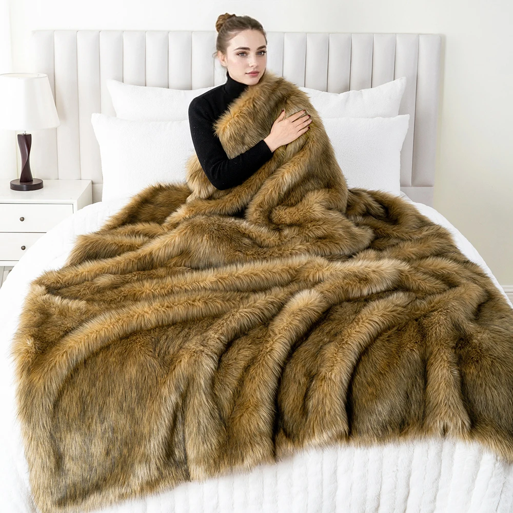 Coperta In Finta Pelliccia Di Visone Evelyn Living – Morbida E Calda Pile Per Letto Matrimoniale E Divano, 450 GSM, Grigia, Doppia (150x200 Cm)