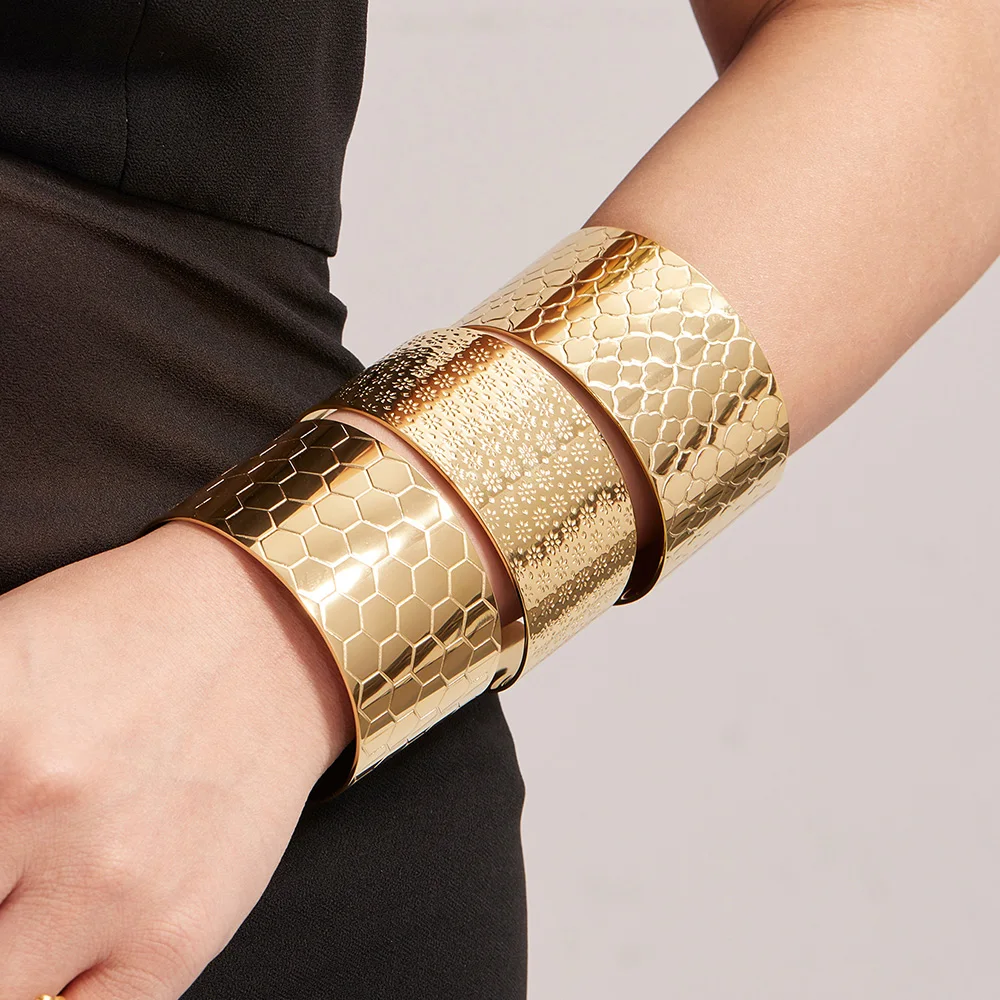 316 Edelstahl vergoldet breites Manschettenarmband Damen wasserdicht Punk geometrische Textur große Hand Armreif Femme Schmuck – Detail 7